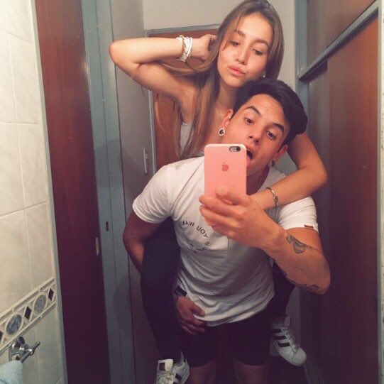 httpdestroy's tweet image. amo😻💍❤️