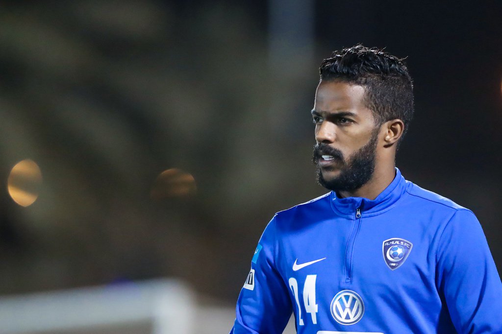 Alhilal_FC's tweet photo. شرح المدير الفني لفريق #الهلال الأول لكرة القدم "رامون دياز" بمران اليوم، التكتيك الذي سينتهجه غدًا، فيما واصل نواف العابد برنامجه التأهيلي. https://t.co/EVtKIxSYi6