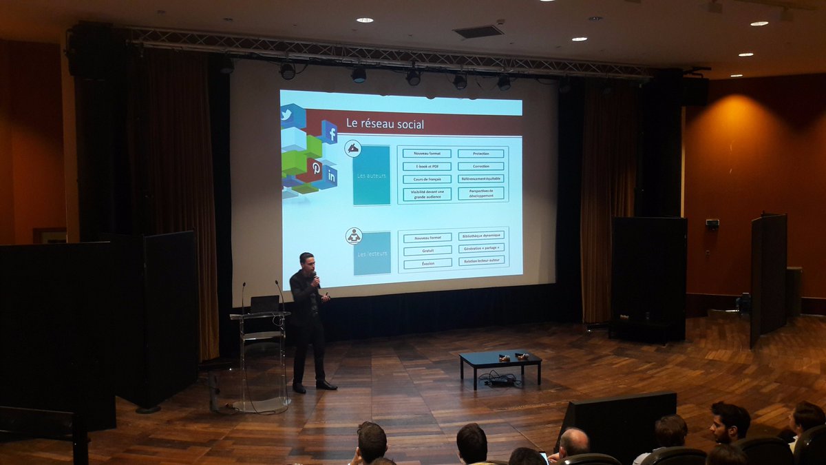 fibrilles's tweet photo. En ce moment @Ville_BoulogneB, #GPBAC @investessor & @weLikeStartup : 7 #startups en compétition devant des #Business #Angels 🥇🥈🥉 https://t.co/ErfjJ7kBxv
