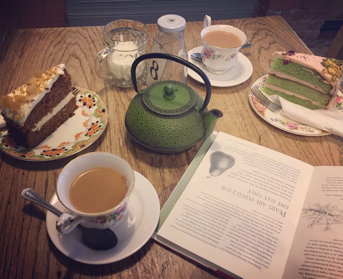 cafe_rayner's tweet photo. This is how we roll, tea and cake, keepin it real, you better recognise... 😉 https://t.co/Jk0GFPzj4B