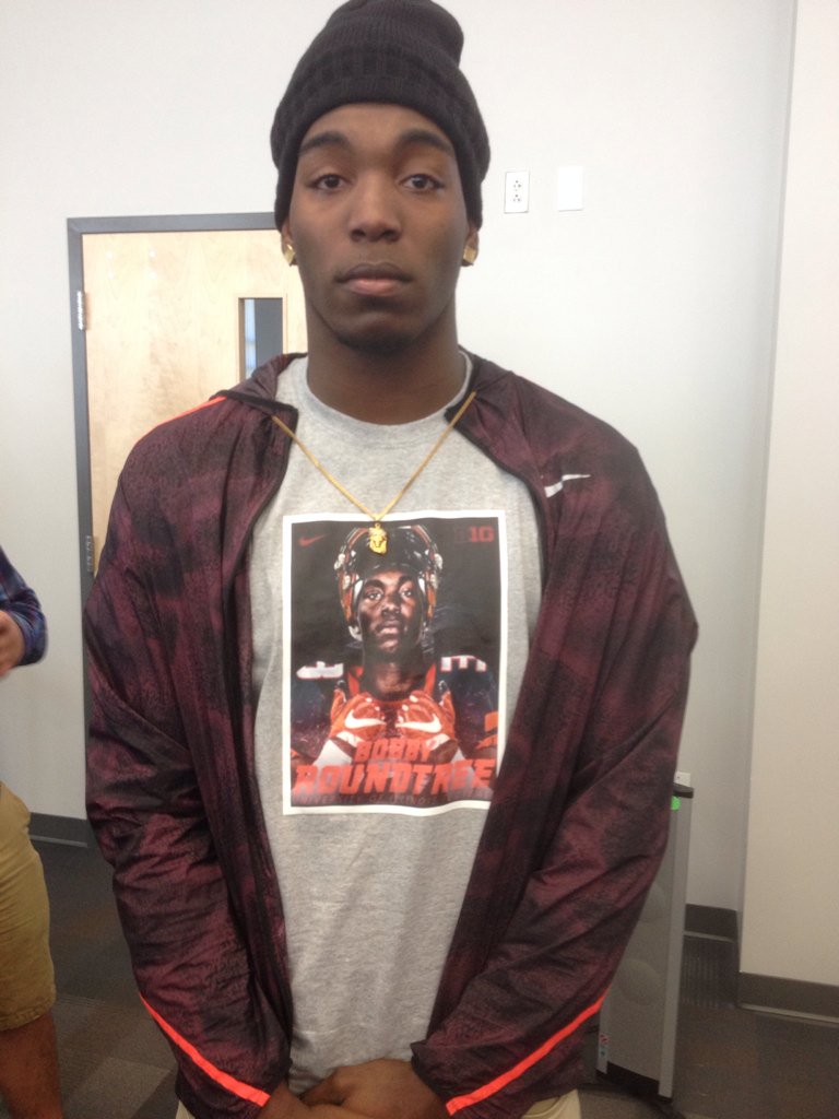 Bobby Roundtree with his Illinois shirt.