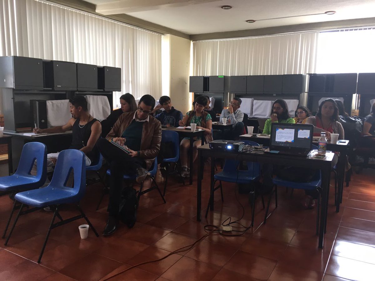 SICDOS's tweet photo. En este momento, en @REDAC_Copred, #SICDOS imparte "Redes Sociales para #OSC que trabajan en Red".
#ComunicandoAndo #FelizMiercoles https://t.co/5f0lVlOk33