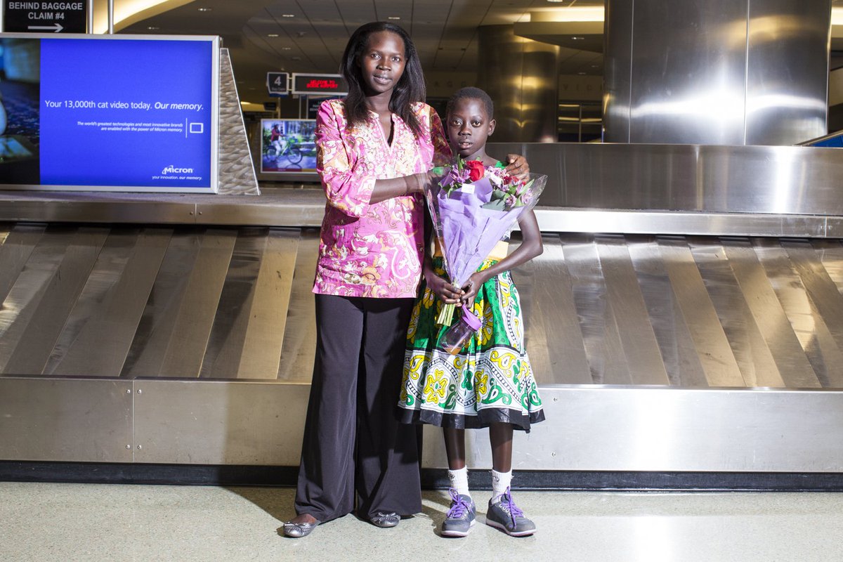 strongershines's tweet photo. Mary, a mother and refugee from the DRC reunited with her daughter. https://t.co/kUHm2HHUIu #refugeeswelcome #nobannowall #boise #idaho https://t.co/D8WJl78fH8