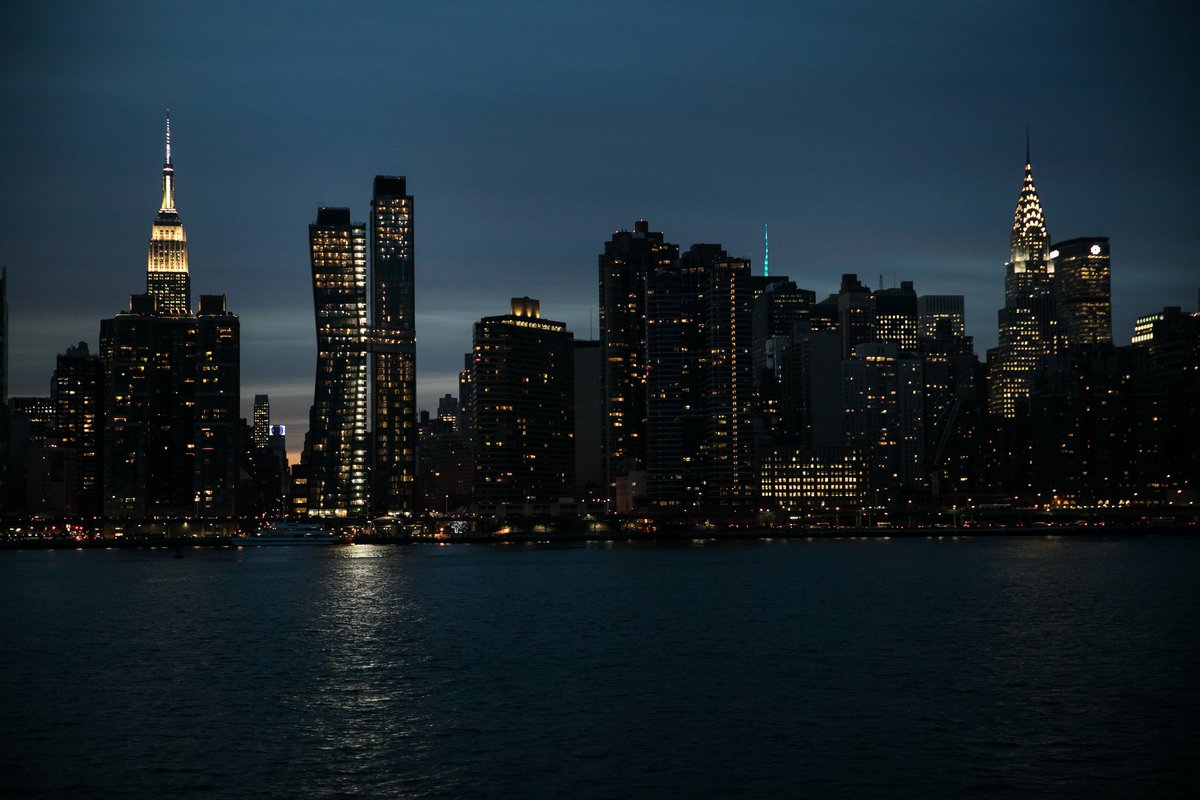 GreenDatabase's tweet image. Building to the Sky, With a Plan for Rising Waters nyti.ms/2kw7Pfo
#resiliency #floodproofing #nyc