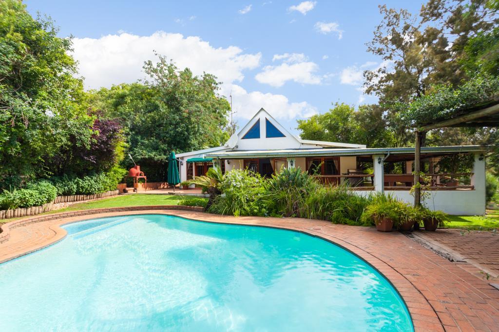 ArthouseSA tweet picture