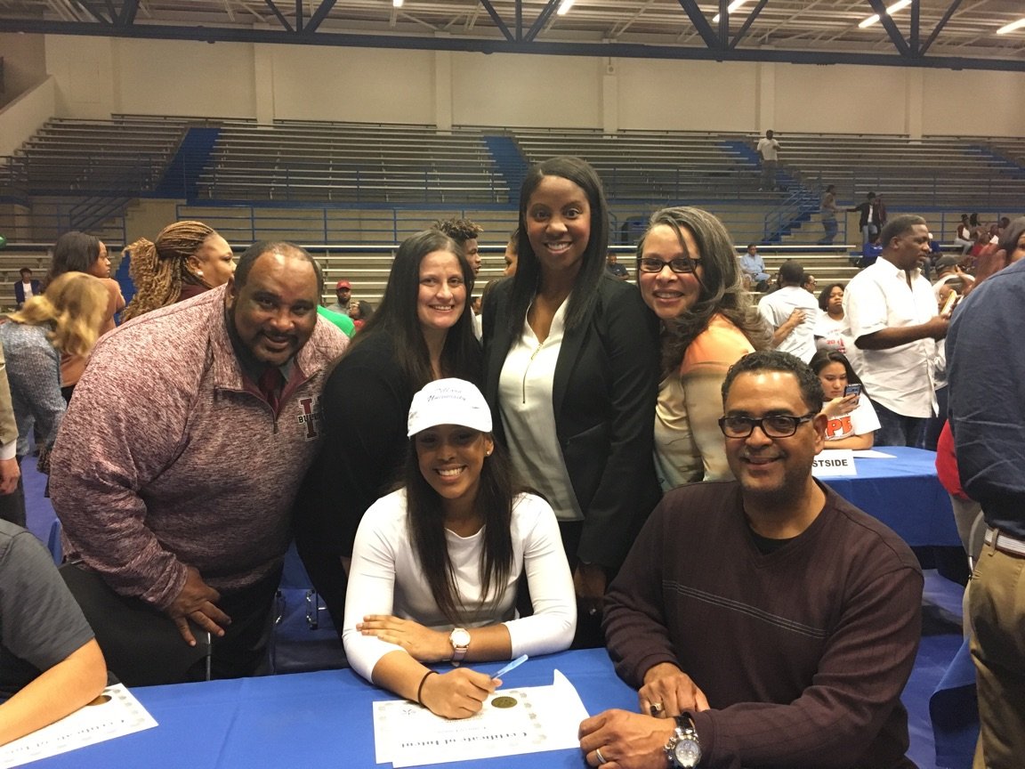 Coach_Ehmling's tweet photo. Heights Volleyball Senior @_legitkam commits to Dillard University. https://t.co/2gIVFMCk7X