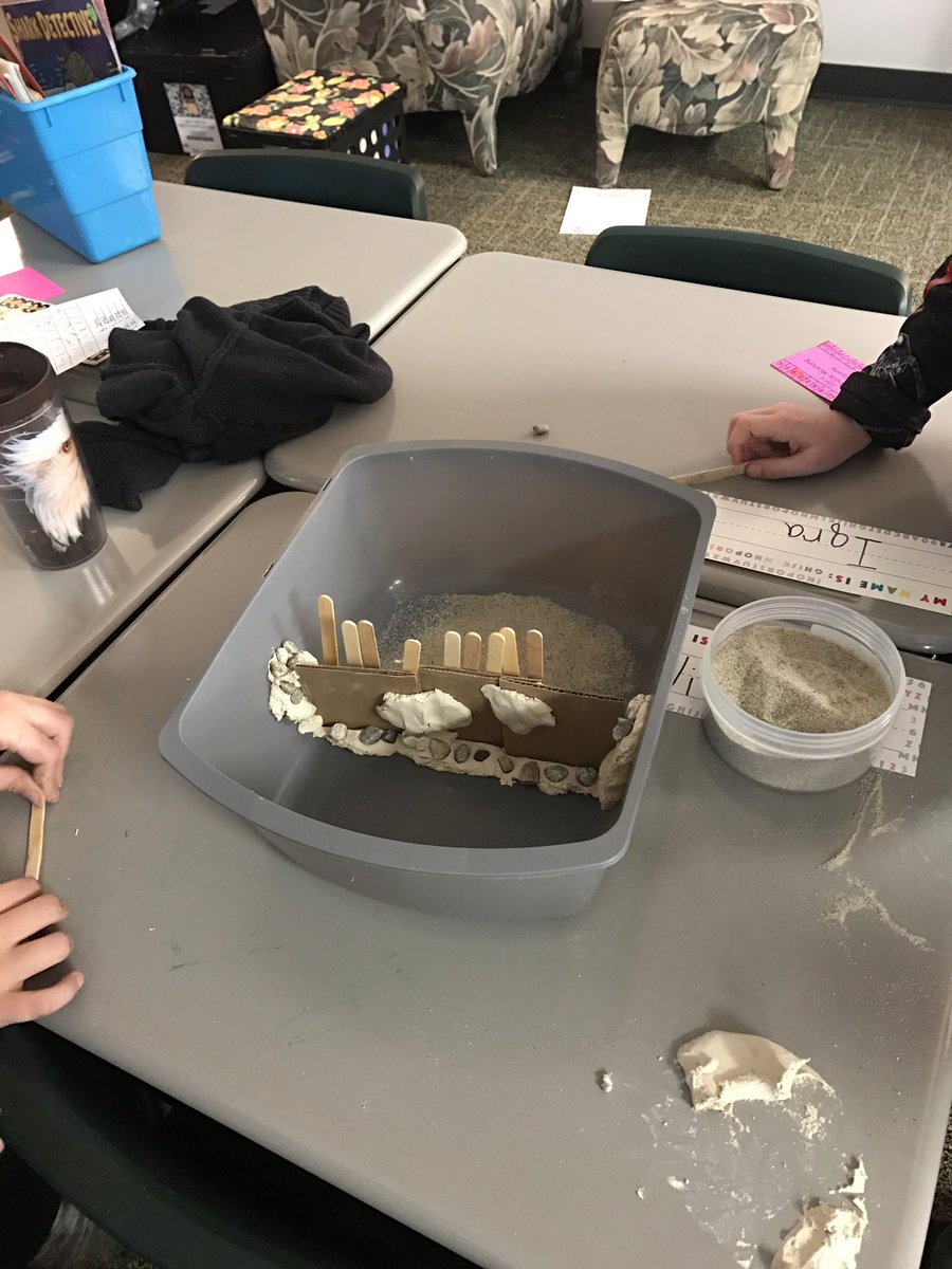 Stacyskinrood's tweet photo. Preventing erosion by building dams in 2nd grade!  #prairiepride  @bp_mustangs https://t.co/ow6d4JBERe