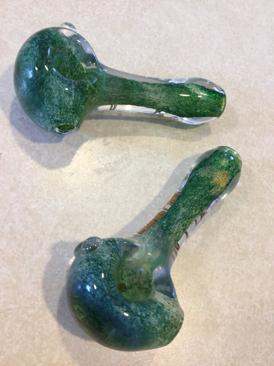 CannaQueen420's tweet photo. Our new His & Her pieces 💕 #minnesotalegit https://t.co/Bmgf01gKUM