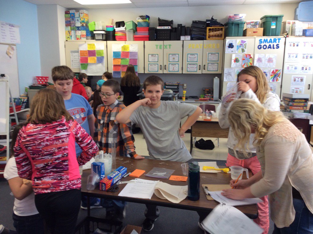MrsCrubelsClass's tweet photo. Science labs. Fun but messy!@HoweElementary https://t.co/UDhm72JIlA
