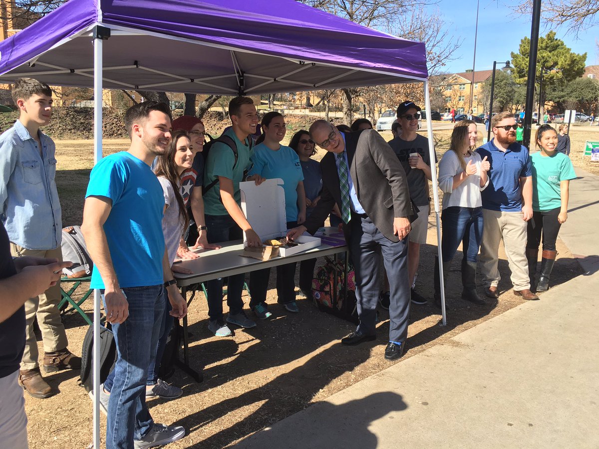 untdsp's tweet image. @UNTPrez stopped by and so should you! 🔥💜 #UNT #ptbad #rushdsp #dentontx
