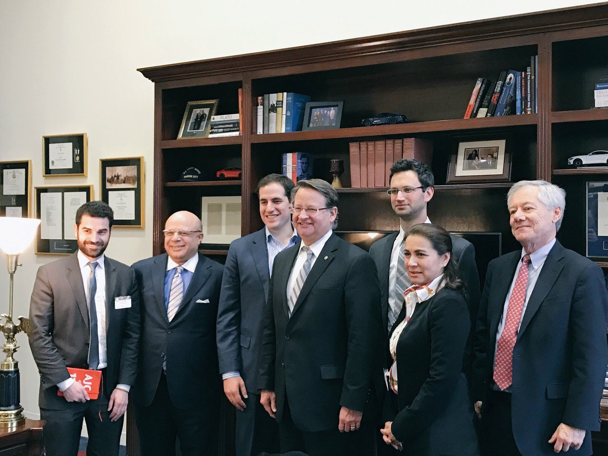 AJCGlobal's tweet photo. Thanks, @SenGaryPeters, for lending your time today to the #MuslimJewish Advisory Council! https://t.co/vyzYfX1FdH