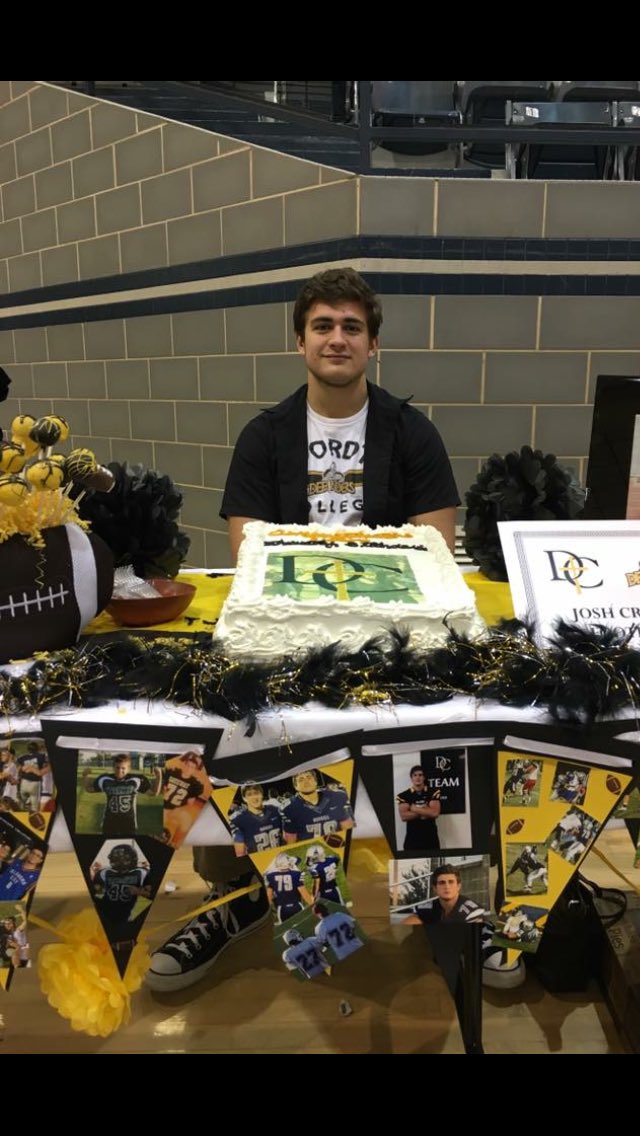 slburger_'s tweet photo. So proud of Josh C for signing with Dordt College🏈!! https://t.co/FlXbSJILj4