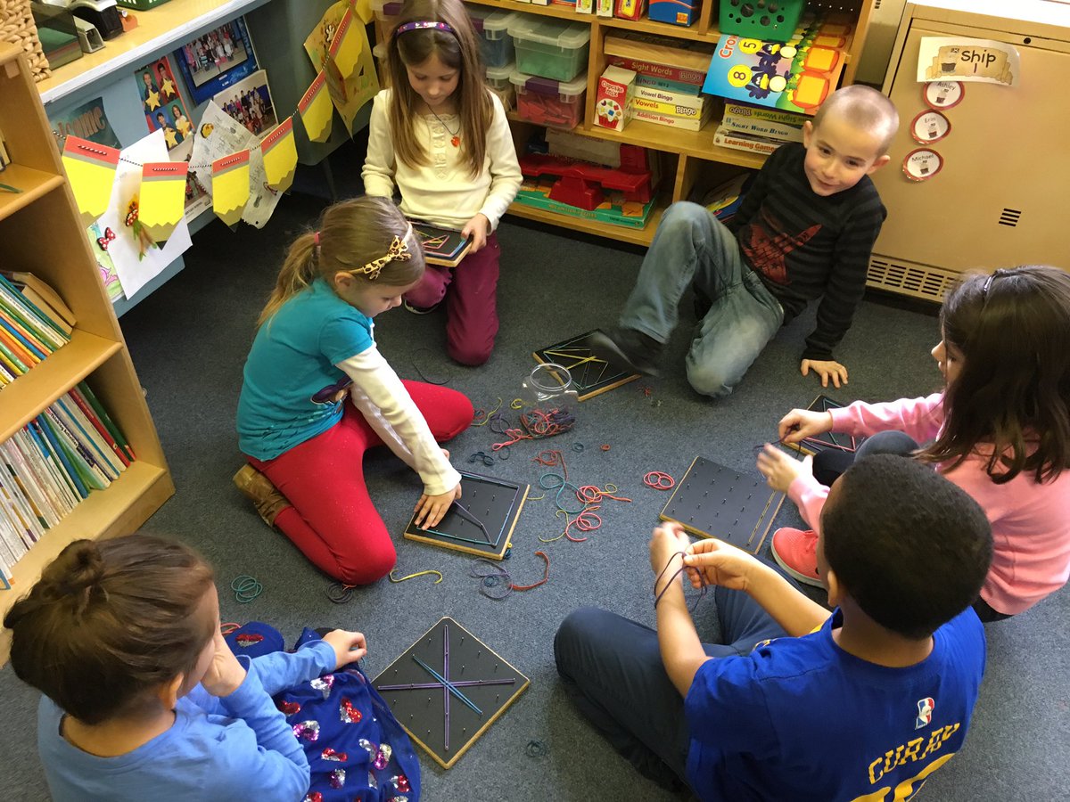 FSDKastner's tweet photo. Global School Play Day! 👫🌎👫#GSPD2017 #mindful @firstiefunFSD @FSDVikings @GSPlayDay https://t.co/oDhwWqajK4