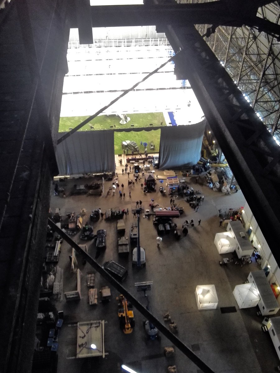 Good piece on <a href="/BBCLookEast/">BBC East</a> about the Cardington Hangers. I've spent a lot of time there, but always pretending to be somewhere else