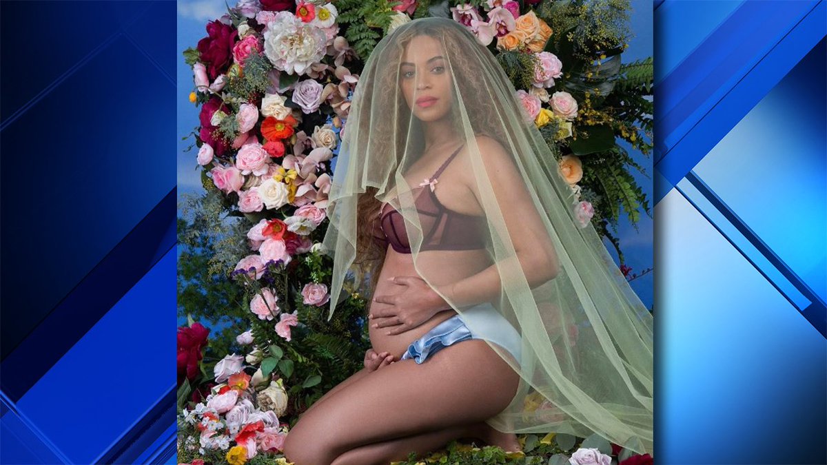 .@Beyonce announces she's expecting twins bit.ly/2jE44DK https://t.co/S9dBRJq70z