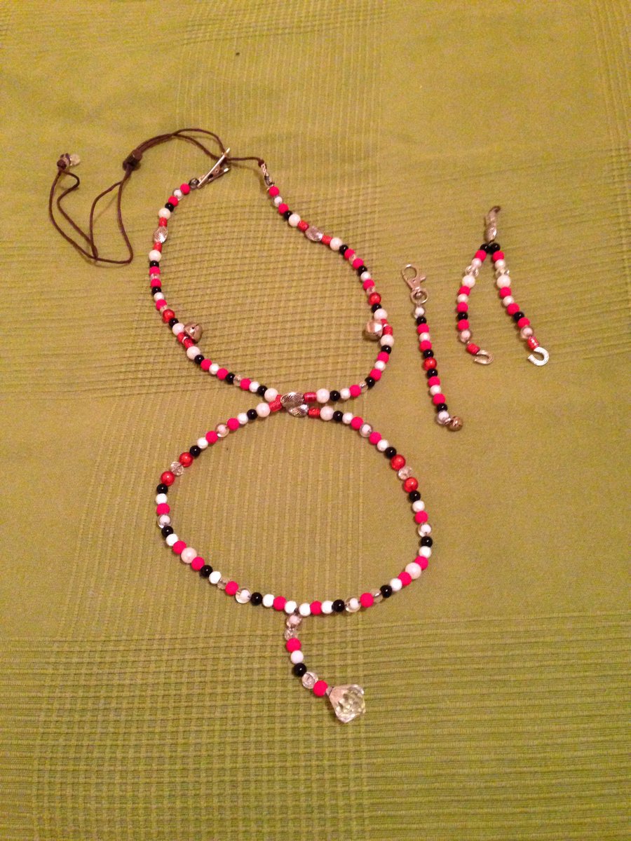 WhiteSteedBeads's tweet photo. Dont be a dark horse, reflective red black and white Rhythm Beads. neon yellow, greens, blues and pinks available too #celebrateyourhorse https://t.co/3uaZ7VlCOF