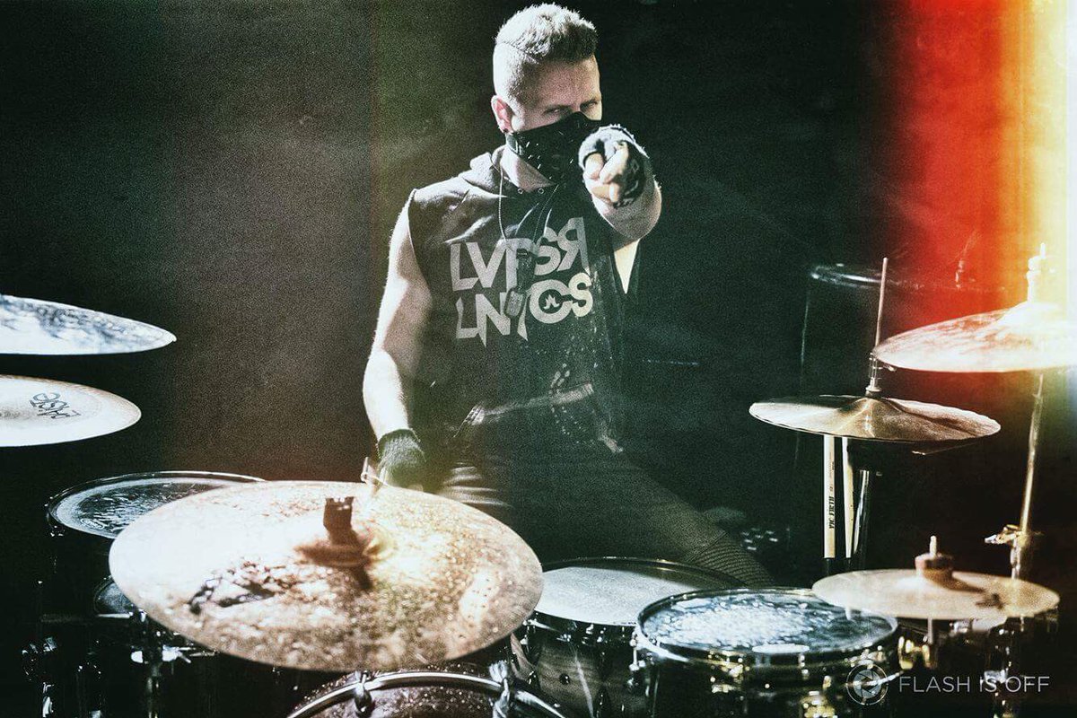 spttmusic's tweet photo. SPTT fam! Retweet if you can't wait to see our new music video! #shepulledthetrigger #withoutadoubt @lvrsrlntcs https://t.co/NLsfwkZvBE