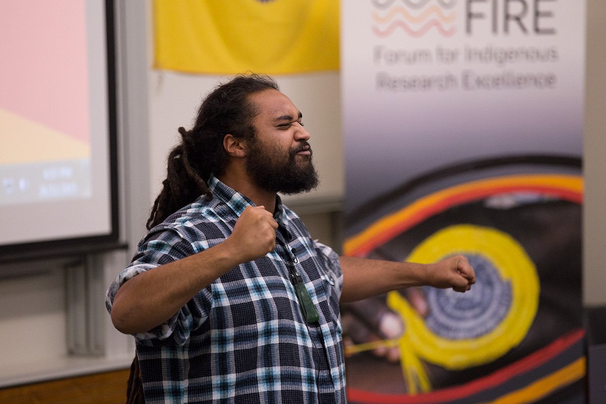 AlterNativeNPM's tweet photo. Te Kahu Rolleston challenges media representation of Māori in this poem from Volume 12, Issue 5: https://t.co/TJDhTrFf9d https://t.co/h3O4ZBBVjV
