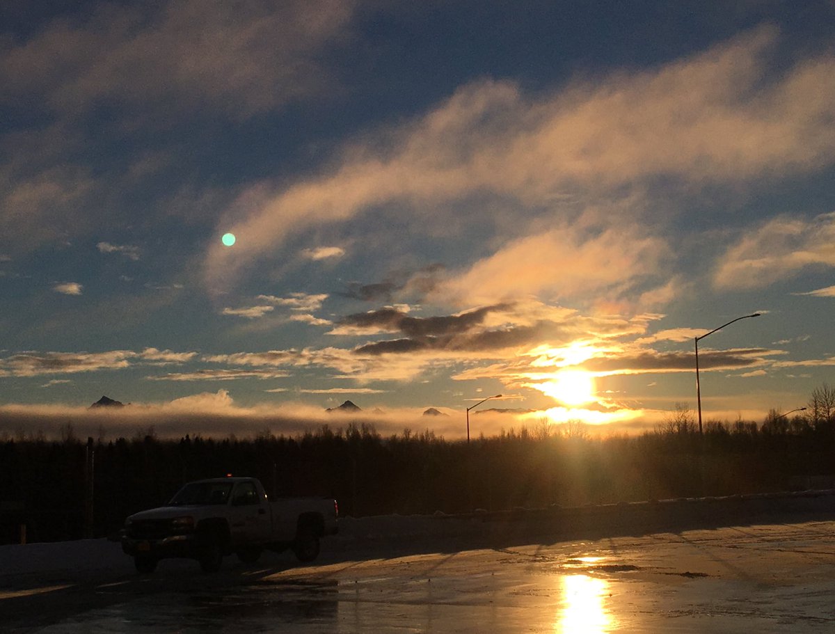 ATom_Harvard's tweet photo. The sun rises from behind the mountains as we prepare to leave Anchorage, AK for Kona, Hawaii #NASA_ATom #RF03 #EarthExpedition @hseas https://t.co/tRLl63gw5Z
