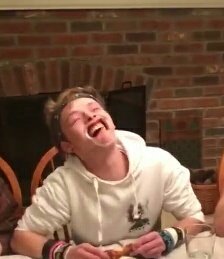 ouxzayn's tweet photo. @TheTideNate nate are you okay? π #ChallengeTheTide https://t.co/Q4m2WrPg9K