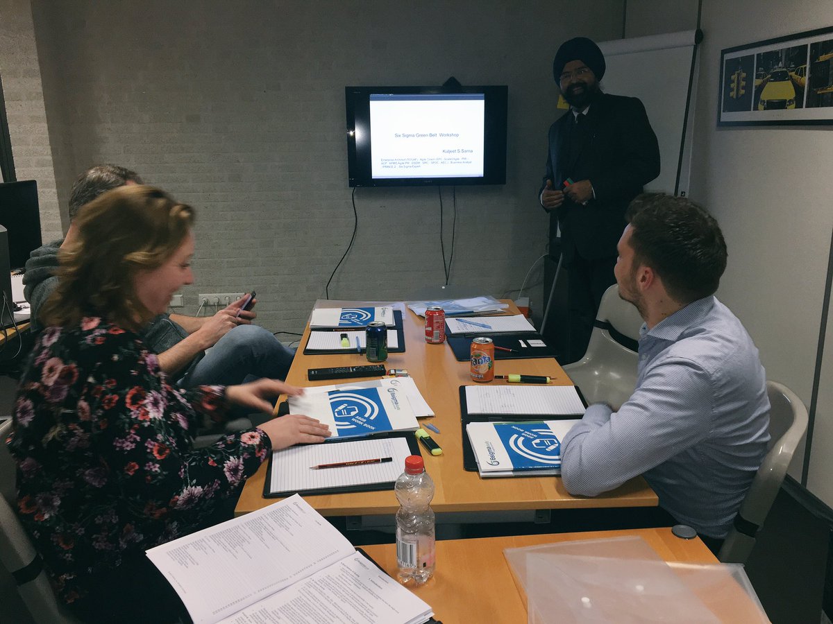 WVNConsultancy's tweet photo. Onze #consultants krijgen #sixsigma #greenbelt training! #day1 #quality #consultancy @kuljeetsarna https://t.co/UwJGyIKL7i