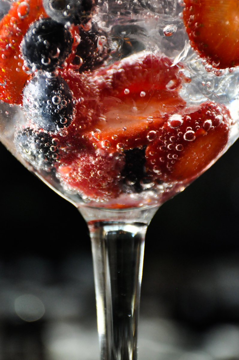 Fiid_Mx's tweet photo. #Gintonic en @PalmaresAzotea 👐👌 https://t.co/I27dqvbdzD