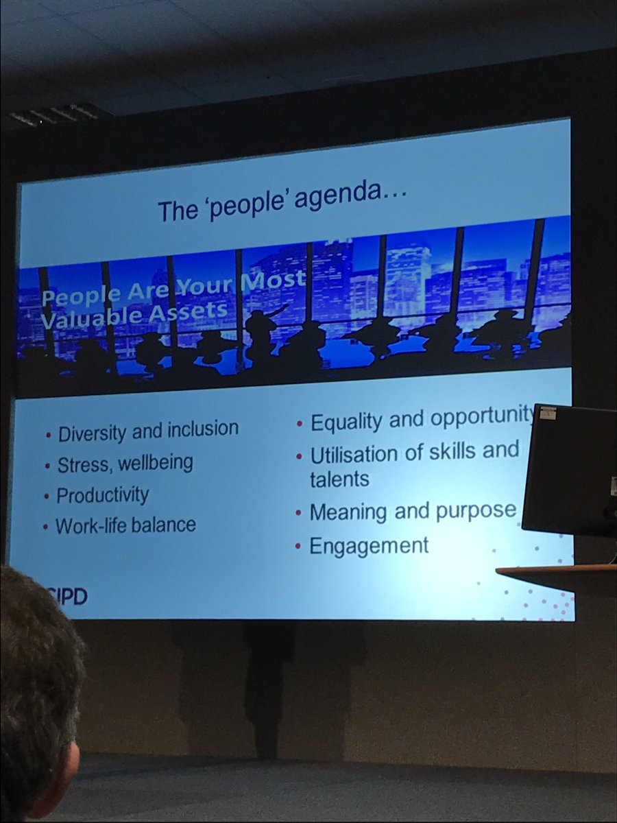 sweetcumin's tweet photo. #BristolLectures the people agenda #diversity #women equality how do you make this have an impact in the work place? #humanbehavious https://t.co/QhdsH0r112