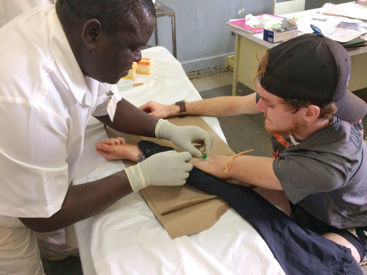 LeviticusMax's tweet photo. So here's a fun story about me getting bit by a snake in Mozambique this month, more blogs to come soon!! https://t.co/0juzeawnbl https://t.co/j9j3aKfTgg