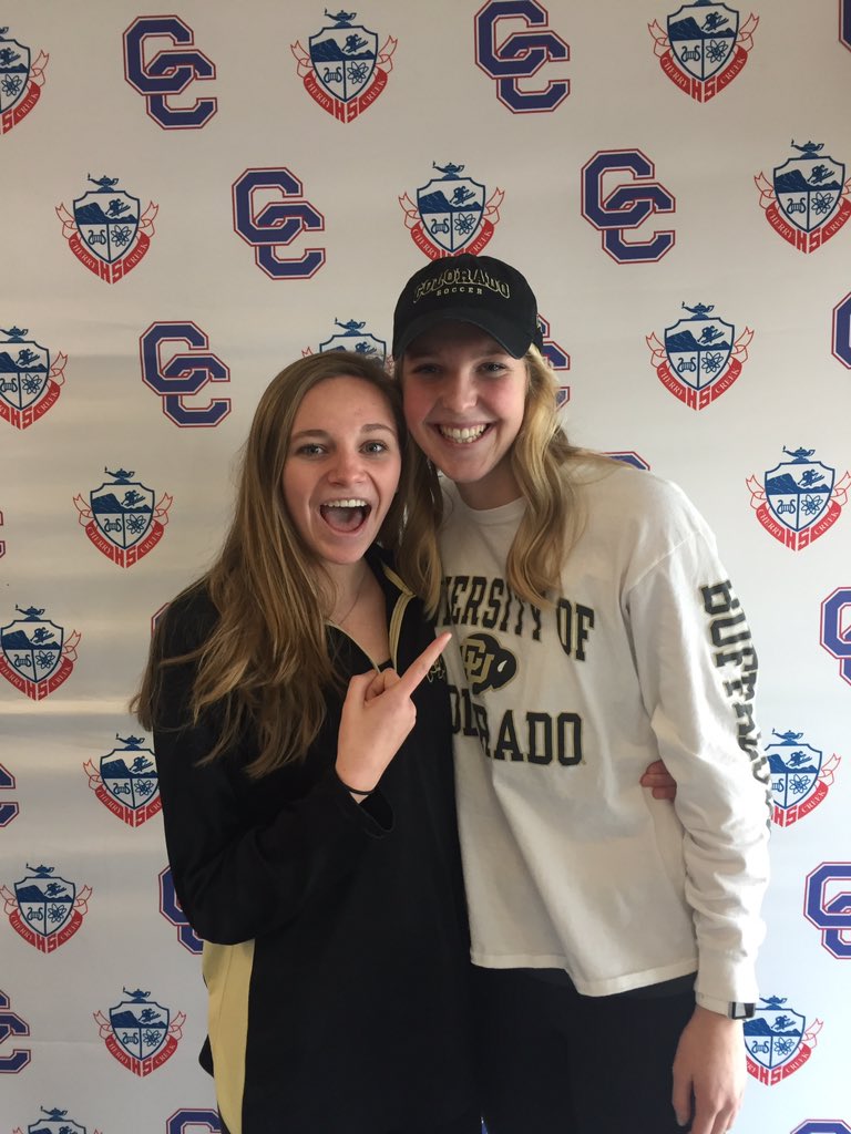 rubyflatt_'s tweet photo. This girl signed to CU today!!! So proud 💛🖤 https://t.co/4PxPADLRLC