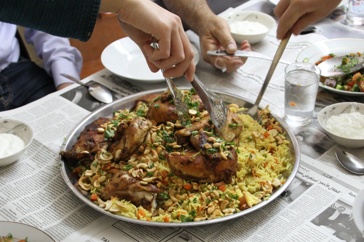 100DaysofUs's tweet photo. Local restaurants serve dishes developed by @conflictkitchen together w immigrants &amp; refugees living in Pgh #100Days https://t.co/hxPD8xfrie https://t.co/TPJvBv0UPP
