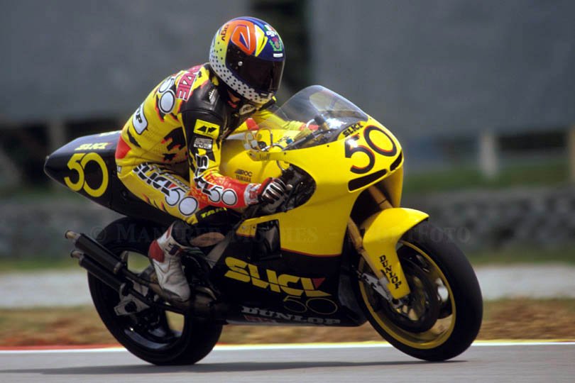 bgmotogp's tweet photo. #50DaysUntilQatar @niallmackenzie1 on his Slick 50-Yamaha ROC at Shah Alam, #500cc 1994 Malaysian Grand Prix © Manfred Mothes https://t.co/51qKEStsxG