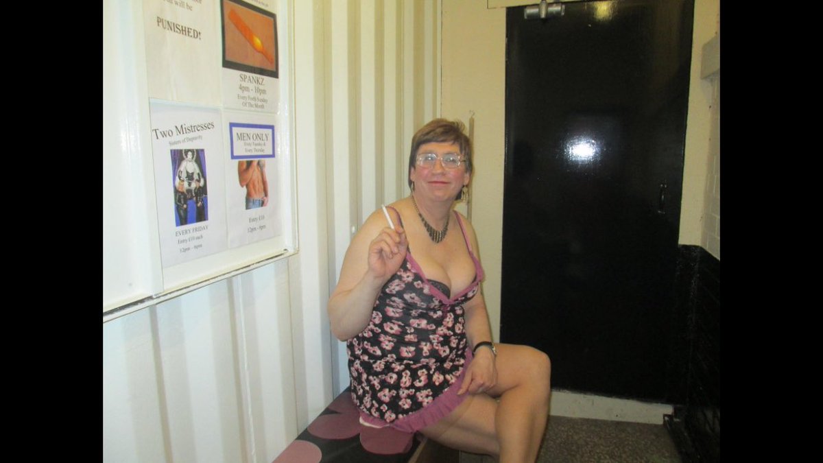 adultworksbest's tweet photo. Who wants an access all areas Skype show with @Tvjoanne for FREE? All you have to do is favourite or RT this tweet for your chance to win https://t.co/fNBblIG7BK