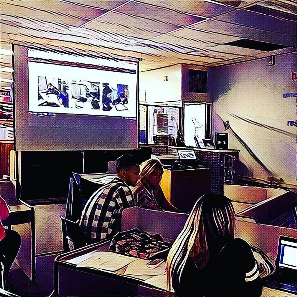 ECVHSLibrary's tweet photo. More #DigitalPortfolio work in the library today! #guhsdtech #ECVFutureForward https://t.co/G07uO2gtxC https://t.co/jql8YY9ir8