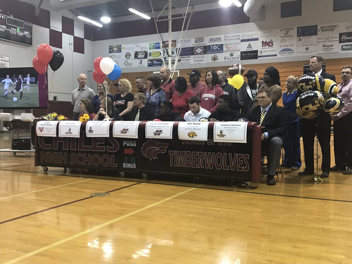 KennyMoralesTV's tweet photo. Chiles HS has seven student-athletes signing NLIs today. Four (football), two (girls soccer), and one (track &amp; field). https://t.co/G6YWEuvQuK