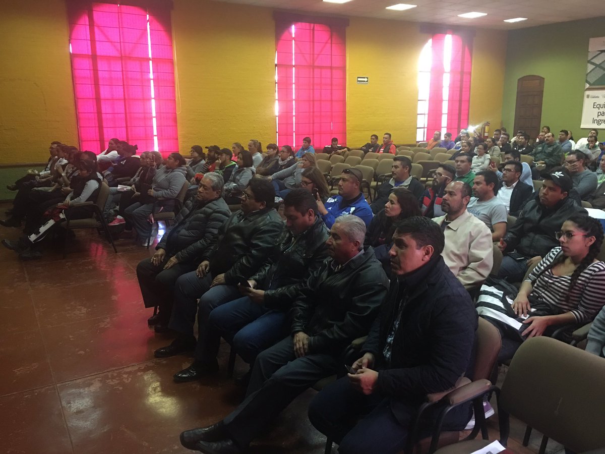 SecGenerales's tweet photo. Clausura 
Curso Taller
Primer Respondiente en Atención a Urgencias Médicas https://t.co/d3MRshDY7F