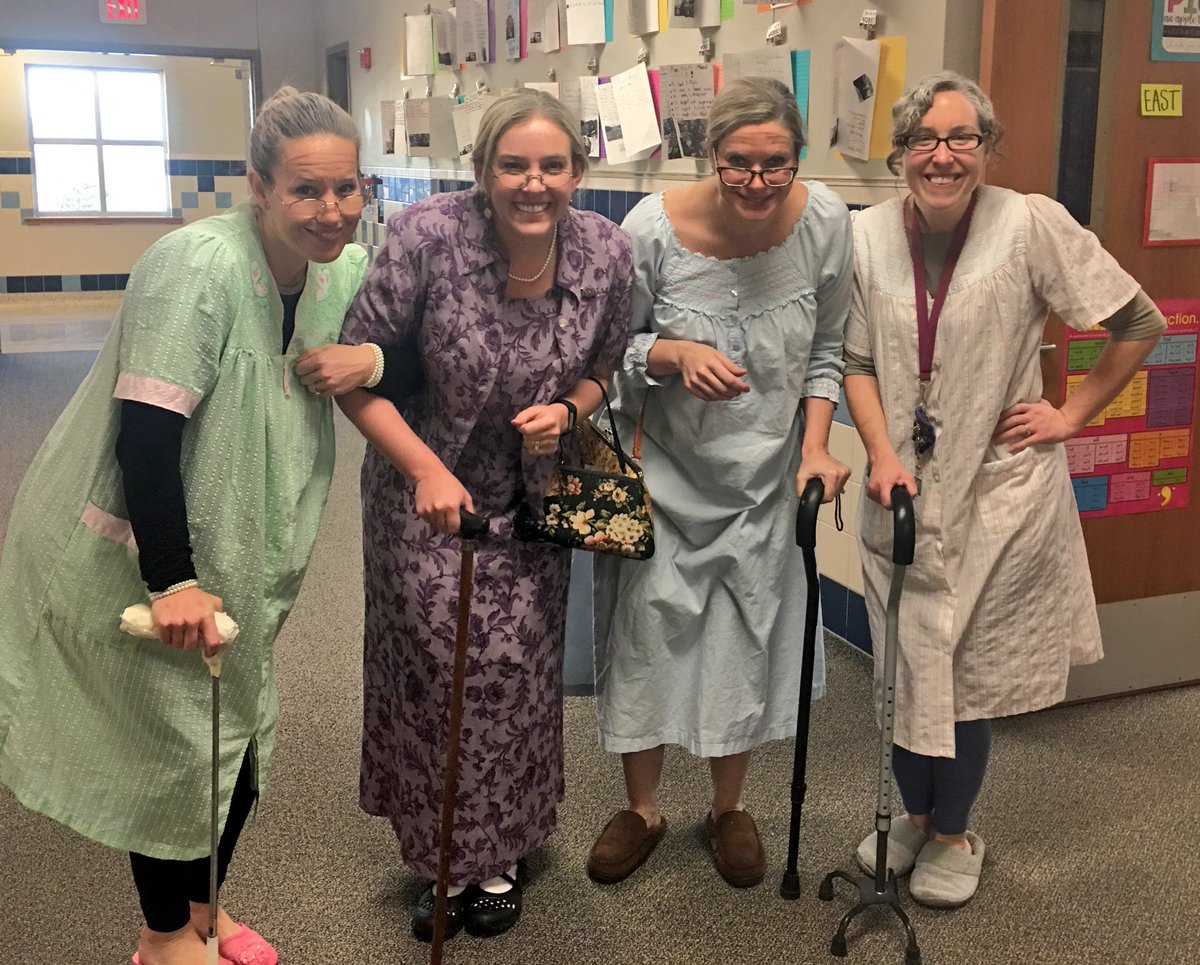 MWoodward2nd's tweet photo. 100th day of school! #100thday #dresslikeyouare100 #goodwillforthewin #2ndgraderocks @WinkleyElem https://t.co/QkAzXxn2Fe