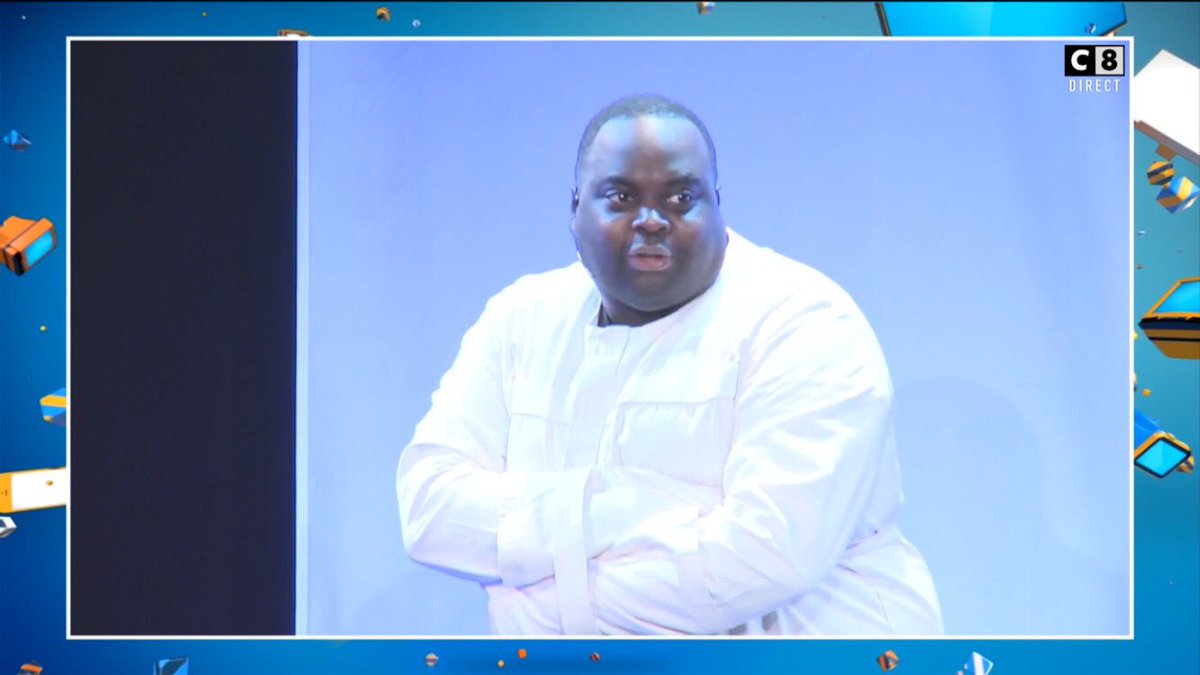 TBT9_W9's tweet photo. Allez voir @IssaDoumbia c'est fort ! #TPMP #1ereConsultation https://t.co/s3tnMQEZRy