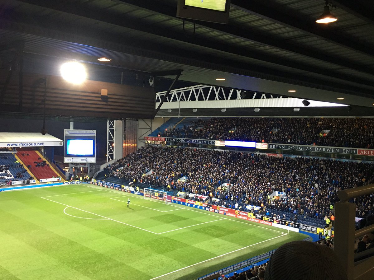 Awaydays23's tweet photo. Leeds United at Blackburn Rovers tonight #LUFC https://t.co/5zJsOzpSa9