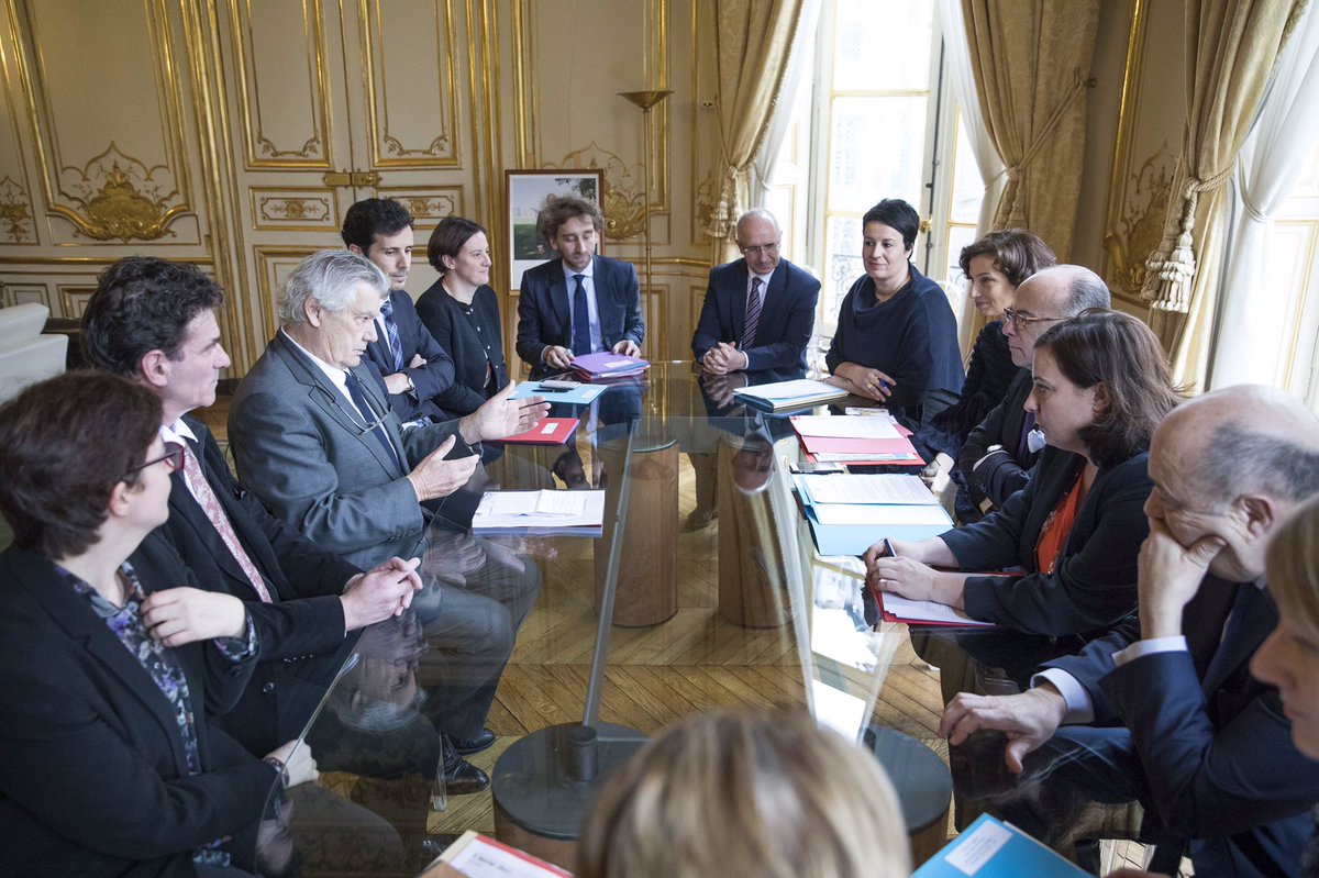 BCazeneuve's tweet photo. [Communiqué] Remise du rapport d'Yves Dauge "plan national en faveur des nouveaux espaces protégés" avec @JMBaylet @emmacosse @AAzoulay https://t.co/xGbQFGOqBV