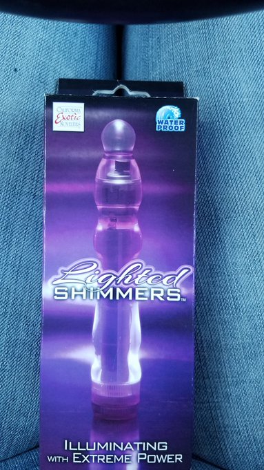 New toy to play with 😚😋😋😋 #toy #sex #hot https://t.co/YO2hpxyE5q<a href="/tag/toy"class="tags">#toy</a><a href="/tag/sex"class="tags">#sex</a><a href="/tag/hot"class="tags">#hot</a>