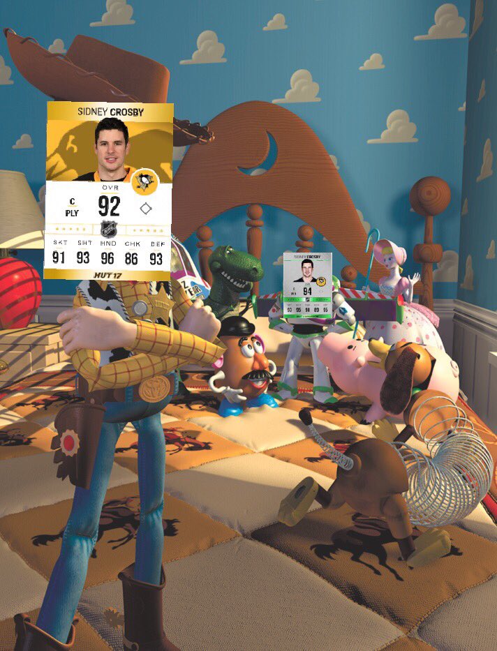 milkshe1kh's tweet photo. GOLD Cards Be Like.... https://t.co/CrtRXwHh9h