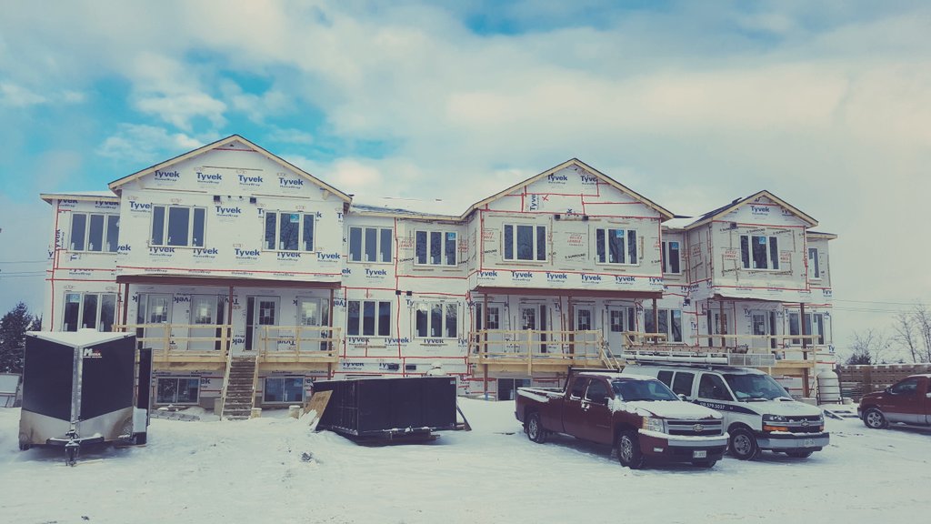 CarlosDaSilva__'s tweet photo. Construction  progressing well at our West Acres Villas site. @HuronCreek   #westacresvillas  https://t.co/0xYcR9WtOu https://t.co/WEgj5l9K84