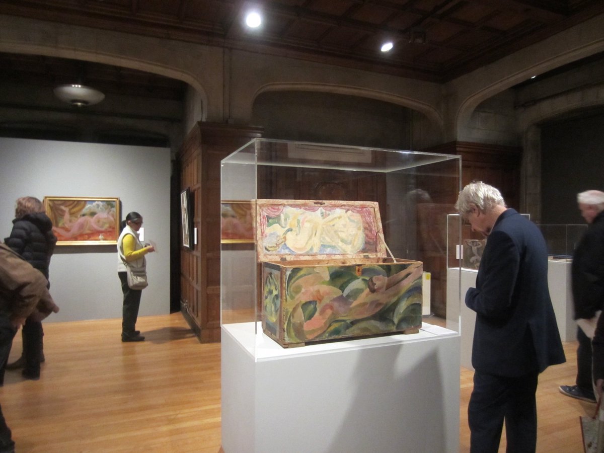 Jilltatt's tweet photo. Been to the @SussexModernism show today at #2TemplePlace - fab building on #London Embankment, great show, lovely volunteers - do go! https://t.co/VK0L45Nauo