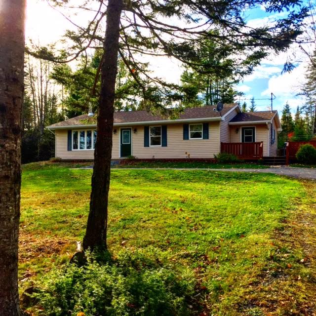 realestateHants's tweet photo. Check out this #house, located in #CA, #NovaScotia, #Kennetcook! https://t.co/1NvxZNaQo8 #MondProp https://t.co/gcKhVi1RWR