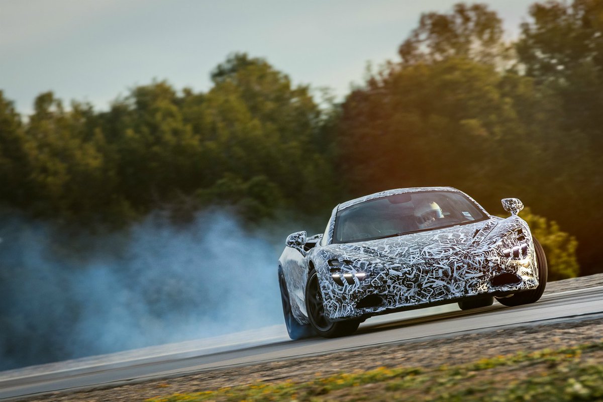 CartripMX's tweet photo. Algo grande se aproxima...🔥
@McLarenMexico https://t.co/YXUmzo0ZjH