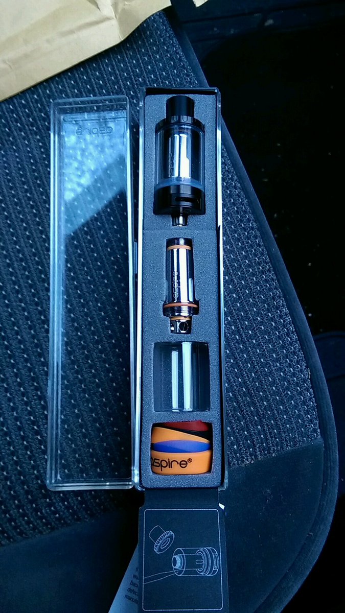 claire27lou's tweet photo. @ecigaspire My new #aspire #cletio tank arrived today...am well impressed with clouds on 0.4omh coil. #happyvaper #cloudchaser #fighttovape https://t.co/rgXJBkSG0M