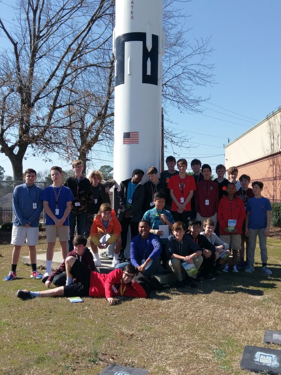 brittymat's tweet photo. Challenger Learning Center. Team work, problem solving,successful mission! https://t.co/JKQxHf9Rnz