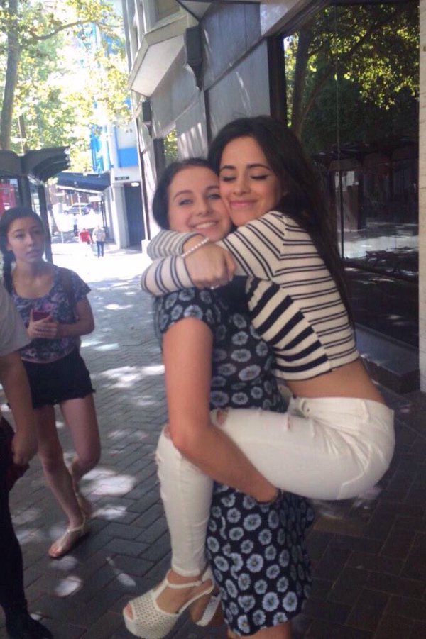 camlaurenhelp tweet picture