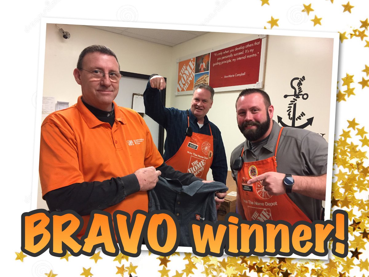 jasonpsmith0's tweet photo. 💥MET associate Rodney wins the BRAVO drawing this month! Way to go!💥 #oneteamonemission #BDDSW #SWBEST https://t.co/VG86yUK15d