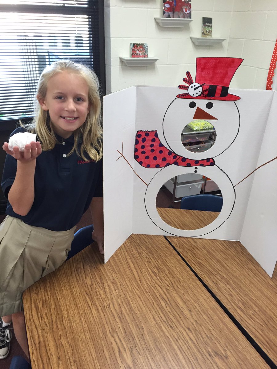 GoodT123's tweet photo. Snowball toss anyone? #February13th #student #snowprediction @Mr_KNWhite https://t.co/ZpG2XdBmWp